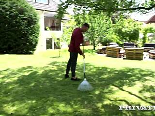 Caprice Gives Wild Blowjob And Fucks Outdoors!