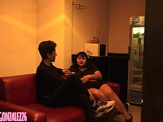 me dejé coger por mi jefe para que me aumente el sueldo alisongonzalez26