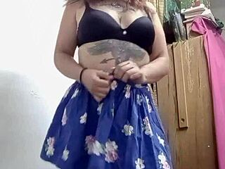 Dana barzagli relaxes alone in luxurious solitude