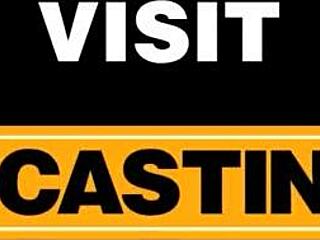 このラティーナミルフがキャスティング中にカウガールで激しいアナルセックス