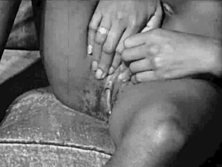 Nagyon ritka vintage interracial hármas, olyan forró!