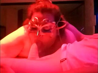 encuentro con seguidora luli morbosa y puta se luce chupando pija y envia mesaje a todos los chicos de la pagina