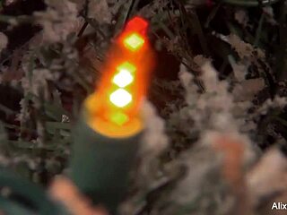 Alix Lynx delivers steamy Christmas blowjob POV