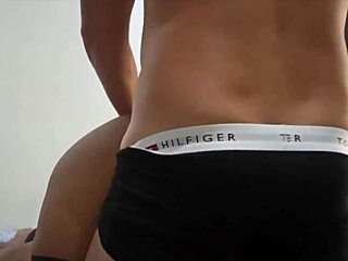 Kona spør: Vil du creampie fitta mi?