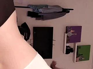 Asian babe touching herself, so hot! 🔥