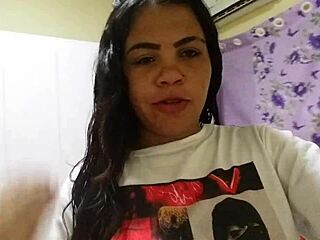 Hey, willst du sehen, wie ich wichse, während ich Flakaels heiße PJTX-Orgie backstage gucke?