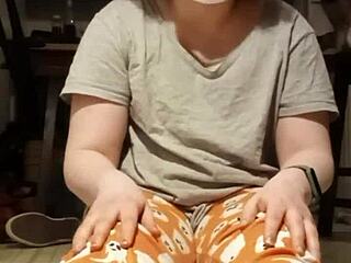 Smelly Dirty Feet POV Kinky Fetish Amateur Homemade Pornstar Video Promotional With Over A Hundred Free Vids And Counting