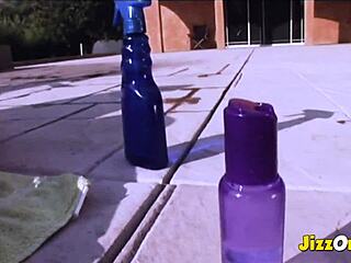 Jizz O Rama - Big Closeup On Oiled Up Big White Ass