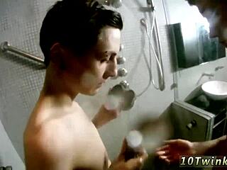 i watch gay jerk movies with my boyfriend in the bathroom bareback