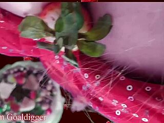 A story of food porn with financial domination elements