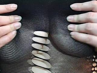 Natural big boobs countdown with Kyra Hellfire's hot instructions.