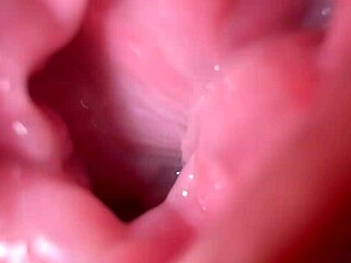 若いアソコの接写拡げとワイルドな淫語プレイ！