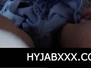 Gadis Hijab Gemuk Merayu Aku Ambil Dara Dia