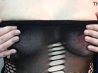 Natural big boobs countdown with Kyra Hellfire's hot instructions.