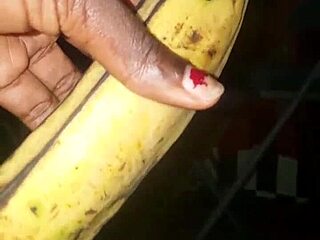 Mature woman masturbates pussy