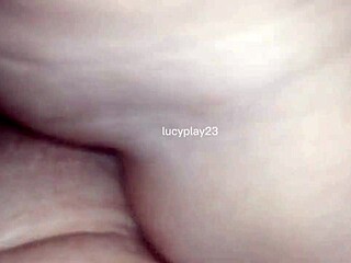 me monte sobre mi amiga y se dejo rosamos clitoris bien rico