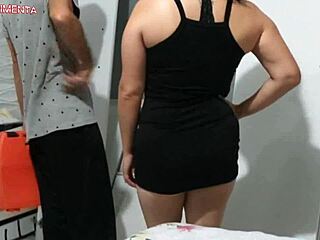 Amateur seduces installer, pays with blowjob