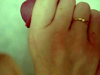 Stepsister Licks and Sucks Foreskin Cock Closeup!