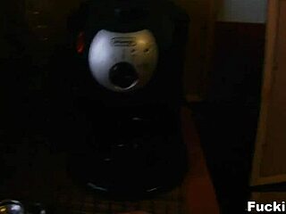 Fucking glasses deal with Geizer for quickie teen porn action. Best arrangement ever.