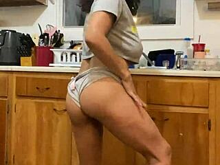 anna maria dancing and doing dishes, so sexy!