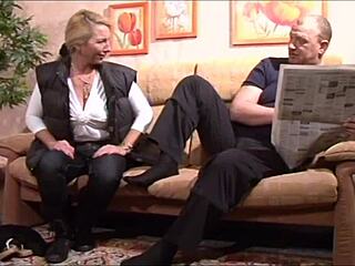 Amateurs home relax with blowjob, lick, fucking, pussy, cumshot