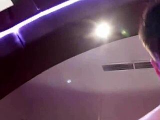 Kurva! Olízl jsem vagínu svý nevlastní sestry a natočil její opravdovou amatérskou akci!