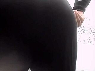 Hard Indian twink shakes big bareback ass for homemade thrill