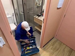 The building technician visits for maintenance