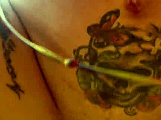 Sesso reale in strada con ragazza bollente tettona dal culo grosso che implora di essere scopata duramente all'aperto proprio qui.