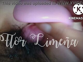 Jugando Sola En El Trabajo