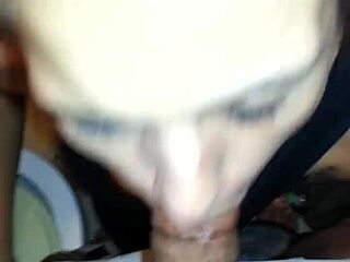 intense dick sucking session 😏