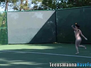 Amateur Lesbian Eats Pussy At Party