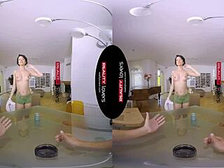 Pizza Babe Monika In VR Sex