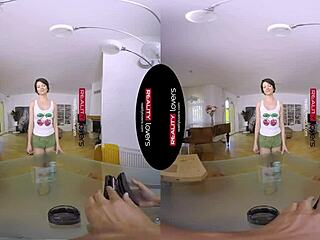 Pizza Babe Monika In VR Sex