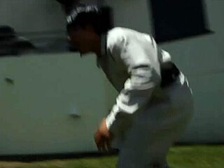 mexican exterminator visits milf eva karera