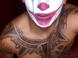 i jacked off to 2019 joker cosplay solo