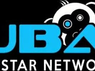 Hot beauty fingers herself to cum 😘