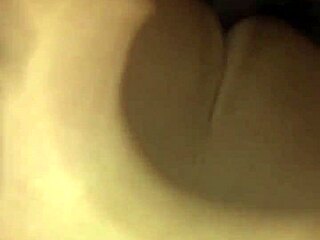 I noticed her tan lines on tinder and couldn't resist messaging her