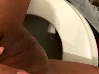 Caliente Twink Enjoys Steamy Gay Action