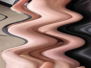 what's up with anna starr in this goth casting bang?