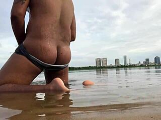 Big boy works hard with massive cock to satisfy Brazilian amateur in homemade clip