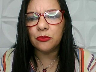 boyfriend's girlfriend and his good mother share erotic moments