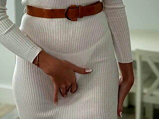 Ich reite meinen Handwerker wie eine Spermaschlampe, um ihm zu danken