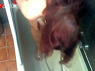 OMG, I’m shakin’ watchin’ this chubby teen hit a crazy orgasm in the tub!