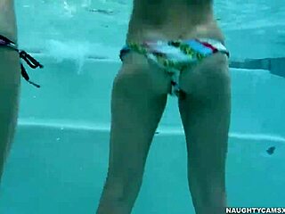 Booty shaking underwater in hd