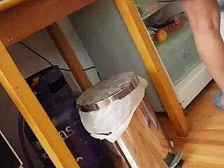 Spy cam catches niece without panties