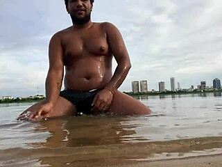 Big boy works hard with massive cock to satisfy Brazilian amateur in homemade clip