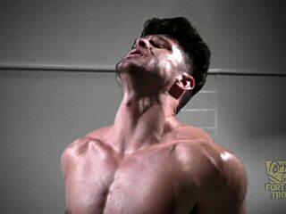 Hey, check out this rim chair setup