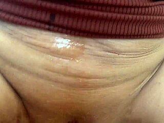 Steamy stepmom Wendy Raine in household breeding fantasy.