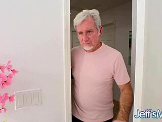 Hairy blonde plumper Amber Kush empties him with ease